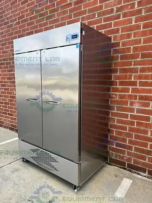 USED VWR GTVWG49FSSA STAINLESS STEEL DOUBLE DOOR FREEZER - 25°C 49 CU, FT.
