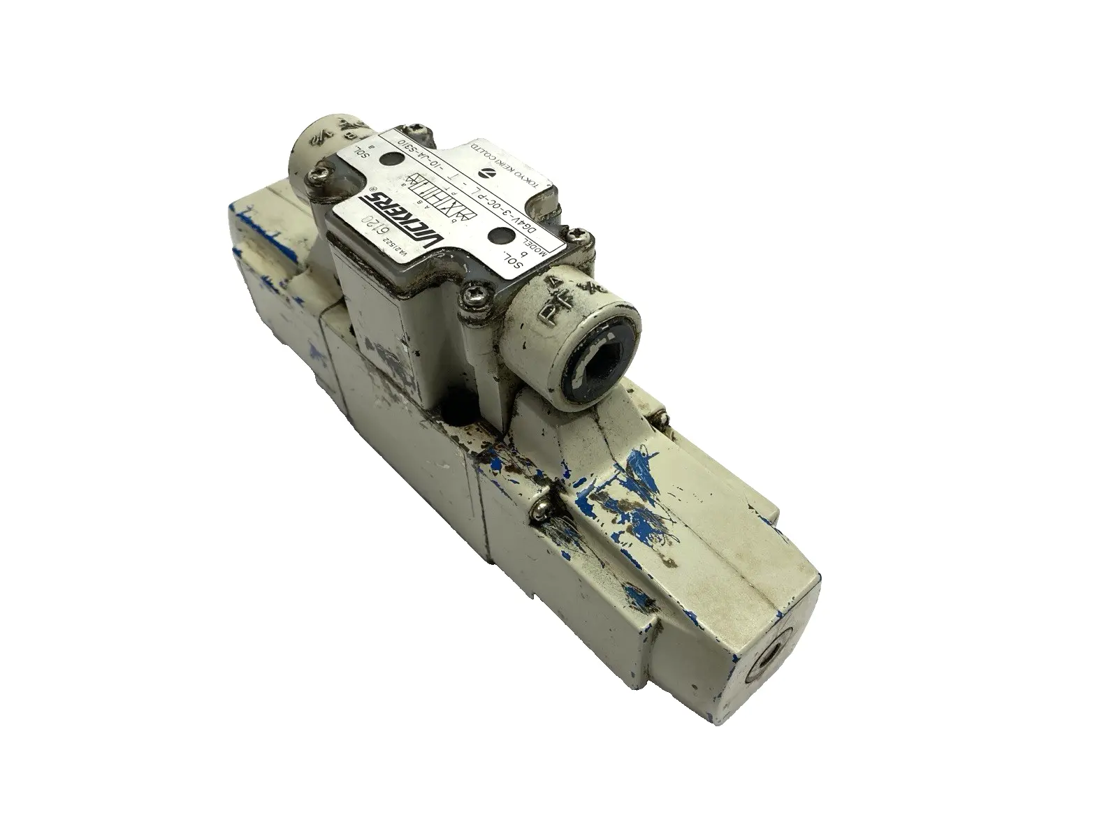 USED TOKYO KEIKI SOLENOID DIRECTIONAL CONTROL VALVE