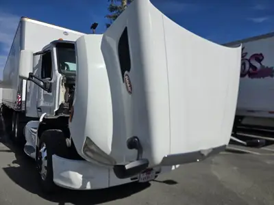 USED 2018 PETERBILT 579
