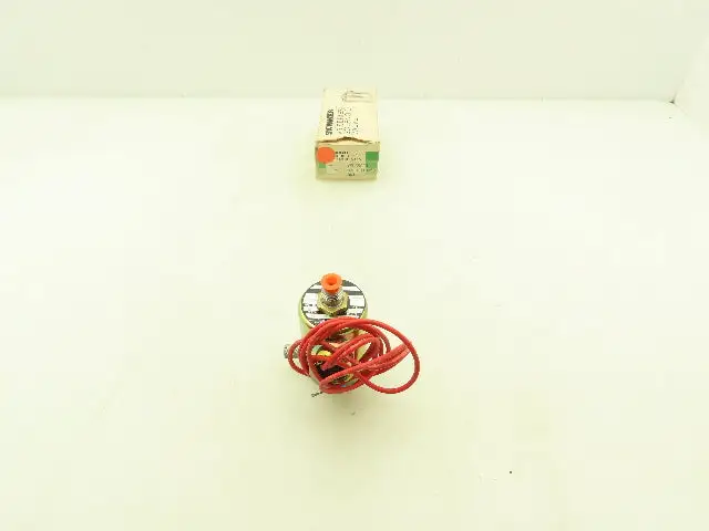 Honeywell Skinner V5L55820 Solenoid Valve 3-Way NC 120V 100 PSI 1/4" NPT