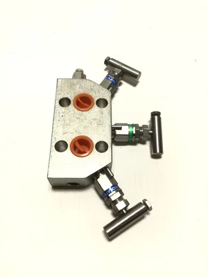 Rosemount 0305RC32B11 3 Way Manifold Valve Transmitter