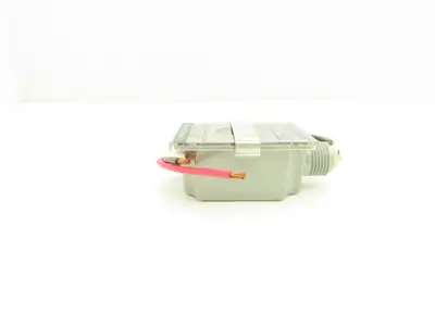Precision T-368 Photocontrol Outdoor Dusk to Dawn Light Sensor 208-277V Lot of 6