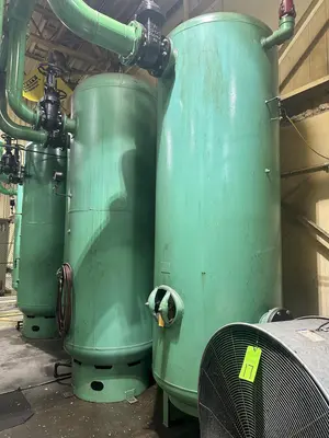 WOOD INDUSTRIAL VERTICAL AIR STORAGE TANK: STOCK #23046
