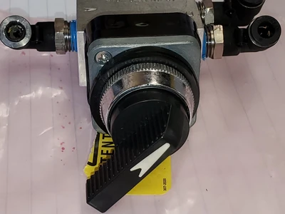 AD-DB233-02-012 3 PORT  SWITCH MECHANICAL VALVE