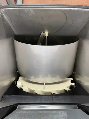 Used Manitowoc Used Manitowoc MII-150 Ice Dispensing Bin 150LB Storage With Drink Fountain 120V - JS Beverage Dispensers Illinois US | Falcon Restaurant Supply #1376344