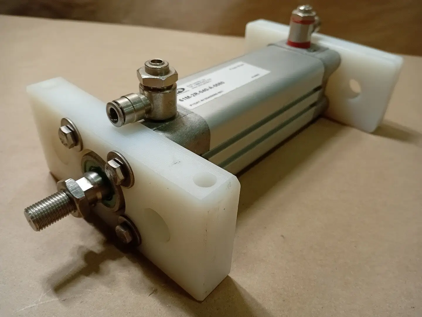 NEW AVS 61M-2R-040-A-0080