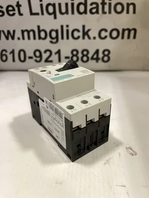Siemens 3RV1011-1DA15 3 Pole Manual Motor Starter 2.2-3.2A 1NO+1NC -NIB