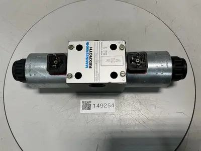 USED REXROTH 4WE10E67-31/CG24N9Z4/T08