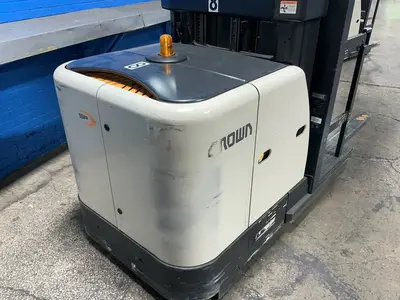Used CROWN SP352030 Electric Lifters Ohio US | HGR 24 #1446268