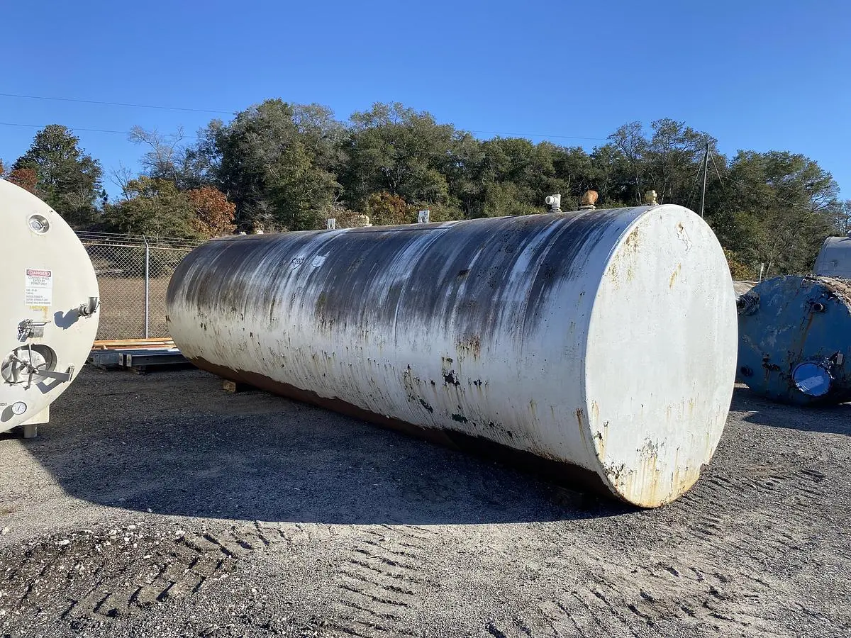 Used USED 10,000 GALLON CARBON STEEL TANK _UNKNOWN_ Carbon Steel Tanks North Carolina US | DH Griffin Used Equipment #1383796