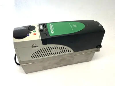 Used Nidec, Control Techniques Unidrive SP Variable Speed AC Drive w/ Keypad Variable Speed Drives Michigan US | Maverick Industrial Sales #1402103