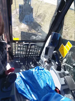 XCMG XE235UCRr Excavator | Iron Listing (3)