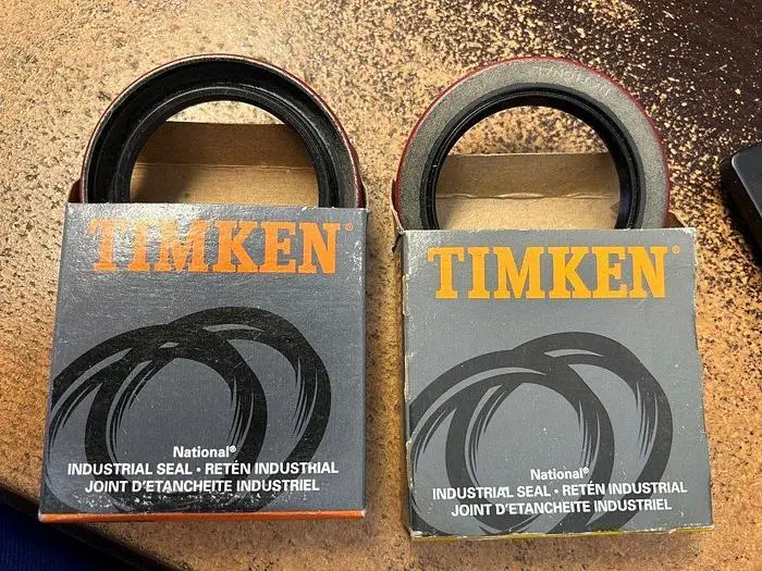 Used TIMKEN / NATIONAL OIL SEAL - 472439 Seals & Gaskets Pennsylvania US | East West Machinery & Drilling #1417351