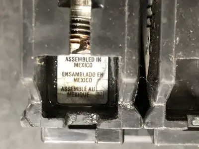 USED SQUARE D HOM235
