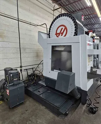 2015 HAAS VF-2YT Vertical Machining Centers | Lion Machinery (7)