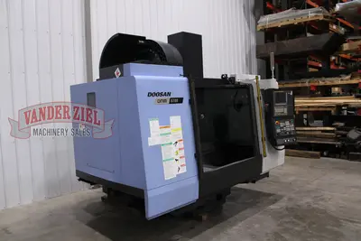 Used 2019 DOOSAN DNM 5700 Vertical Machining Centers Michigan US | Vander Ziel Machinery Sales #1262382