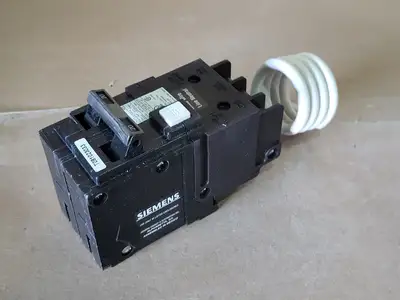 NEW SIEMENS QF220H