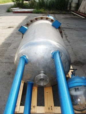 150L S/S Enclosed Tank
