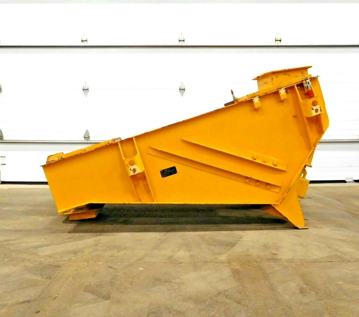 Used IFE UE 900x2000 FSD LM 656T Rectangular Screeners Ohio US | Equipment Recovery Corp. #1331375