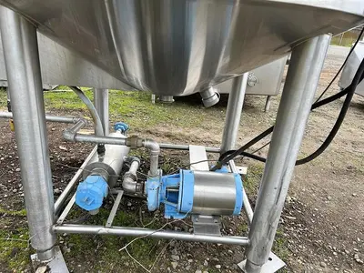 Cherry Burrell 200-Gallon Stainless Steel Jacketed Tank with Scrape Surface Agitation #S744979