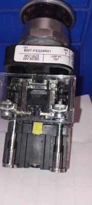 USED Allen-Bradley A/B 194R-HS4E A ON/OFF SWITCH