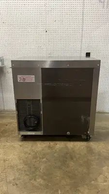 Used Perlick Used 36" Perlick BBS36 Refrigerated Back Bar Cooler 7.4 Cu Ft Capacity - TH1 Bottle Coolers Illinois US | Falcon Restaurant Supply #1374929