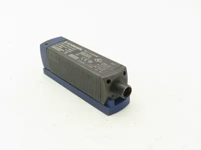 Schmersal 101181063 Magnet Safety Sensor Non Contact CSS 14-34-S-D-M-ST