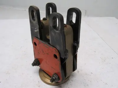 Brass Pick & Place Robotic Gripper 4-13/16" OAL 5/8" T-Slot