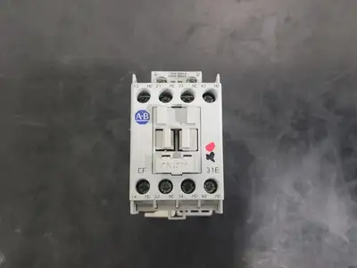 USED ALLEN-BRADLEY 700-CF310
