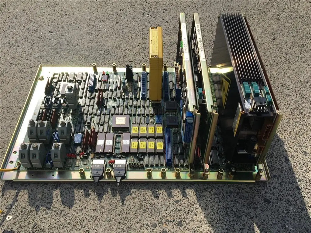USED FANUC A16B-1210-0410
