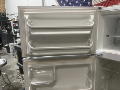 Used FRIGIDAIRE FREEZER ON TOP Residential Appliances Michigan US | Miedema Asset Management Group #1578852