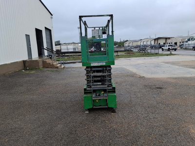 USED 2016 Genie GS-3232