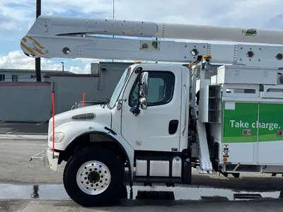 Used 2018 FREIGHTLINER M2 106 Tractors & Trailers Florida US | Truck and Van Outlet #1506268
