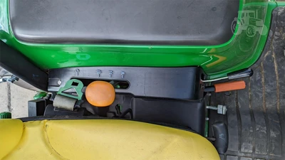 USED 2015 JOHN DEERE 3033R