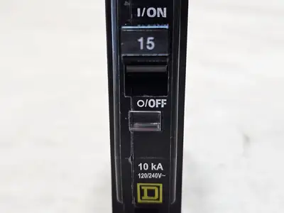 Used SQUARE D QOB115 Switchgears British Columbia CA | Lenmark #1438695