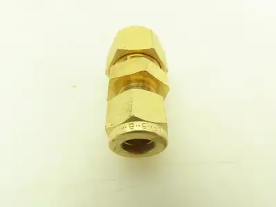 Parker 62C-8-6 Brass Compression Tube Fitting Reducer 1/2" x 3/8" Union  10pcs