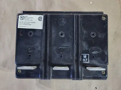 New | in-Stock CUTLER-HAMMER KT3200T Switchgears British Columbia CA | Lenmark #239201