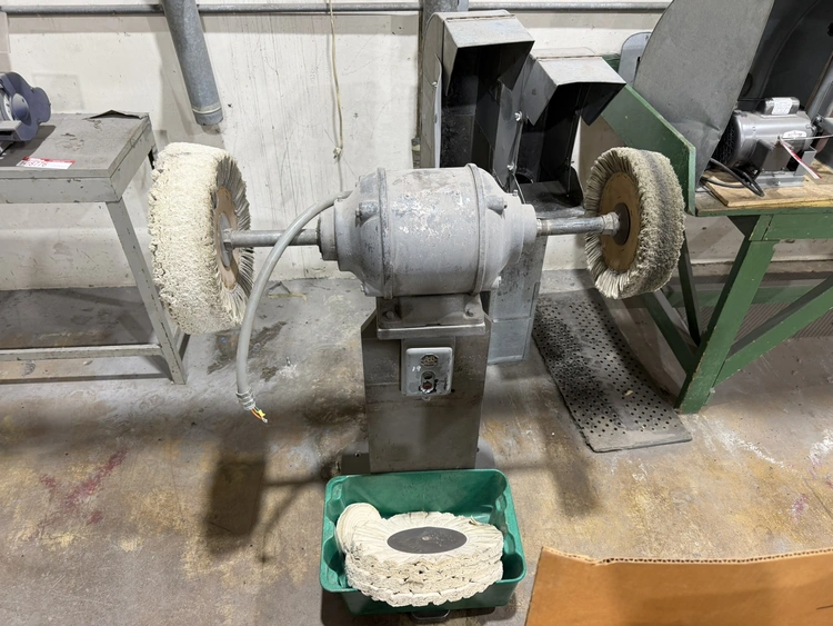 Used _UNKNOWN_ _UNKNOWN_ Polishing Machinery including Buffers Indiana US | Miedema Asset Management Group #1574493