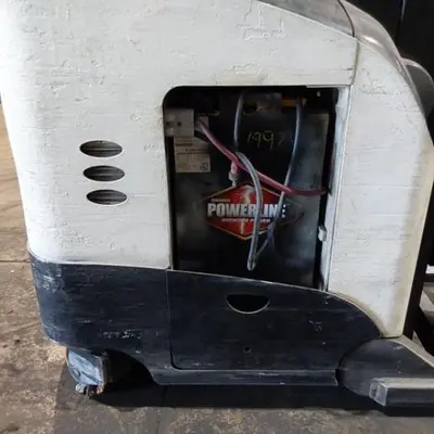 USED 2018 CROWN RR5725-45