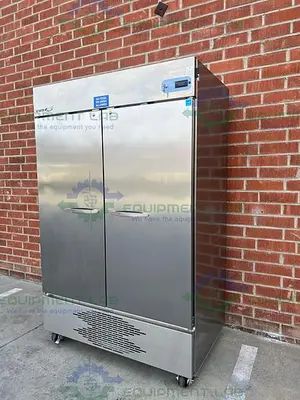 USED VWR GTVWG49FSSA STAINLESS STEEL DOUBLE DOOR FREEZER - 25°C 49 CU, FT.