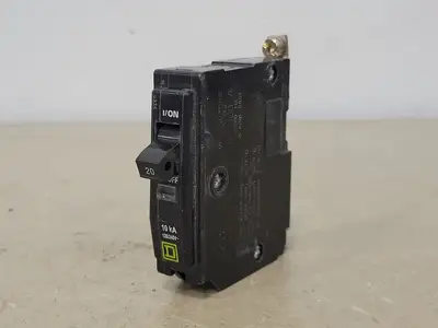 USED SQUARE D QOB120