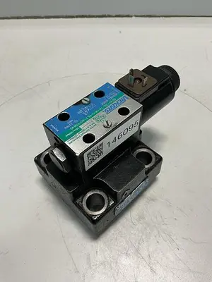USED VICKERS DG4V-3S-7A-M-U-HL7-60-EN490