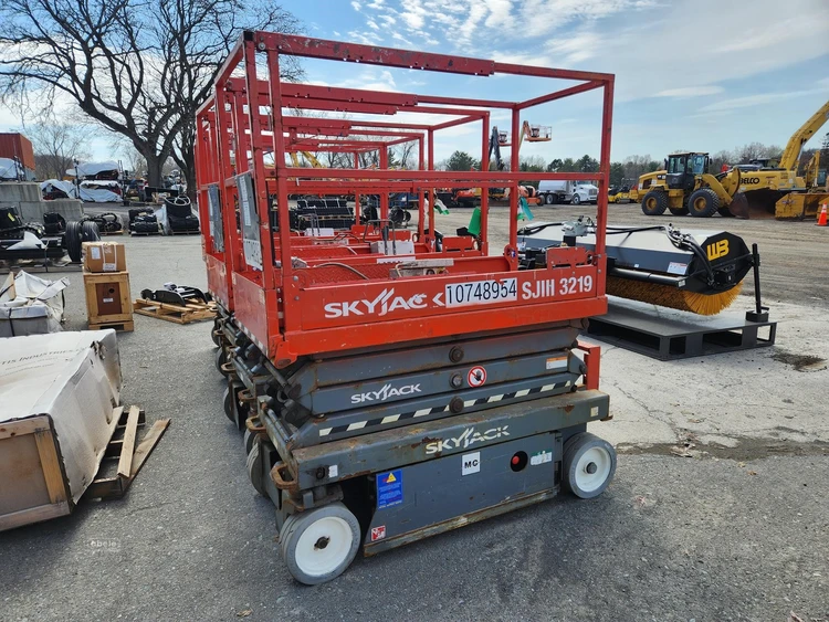 Used 2018 SKYJACK SJIII3219 Manlifts New York US | Abele Tractor #1341563