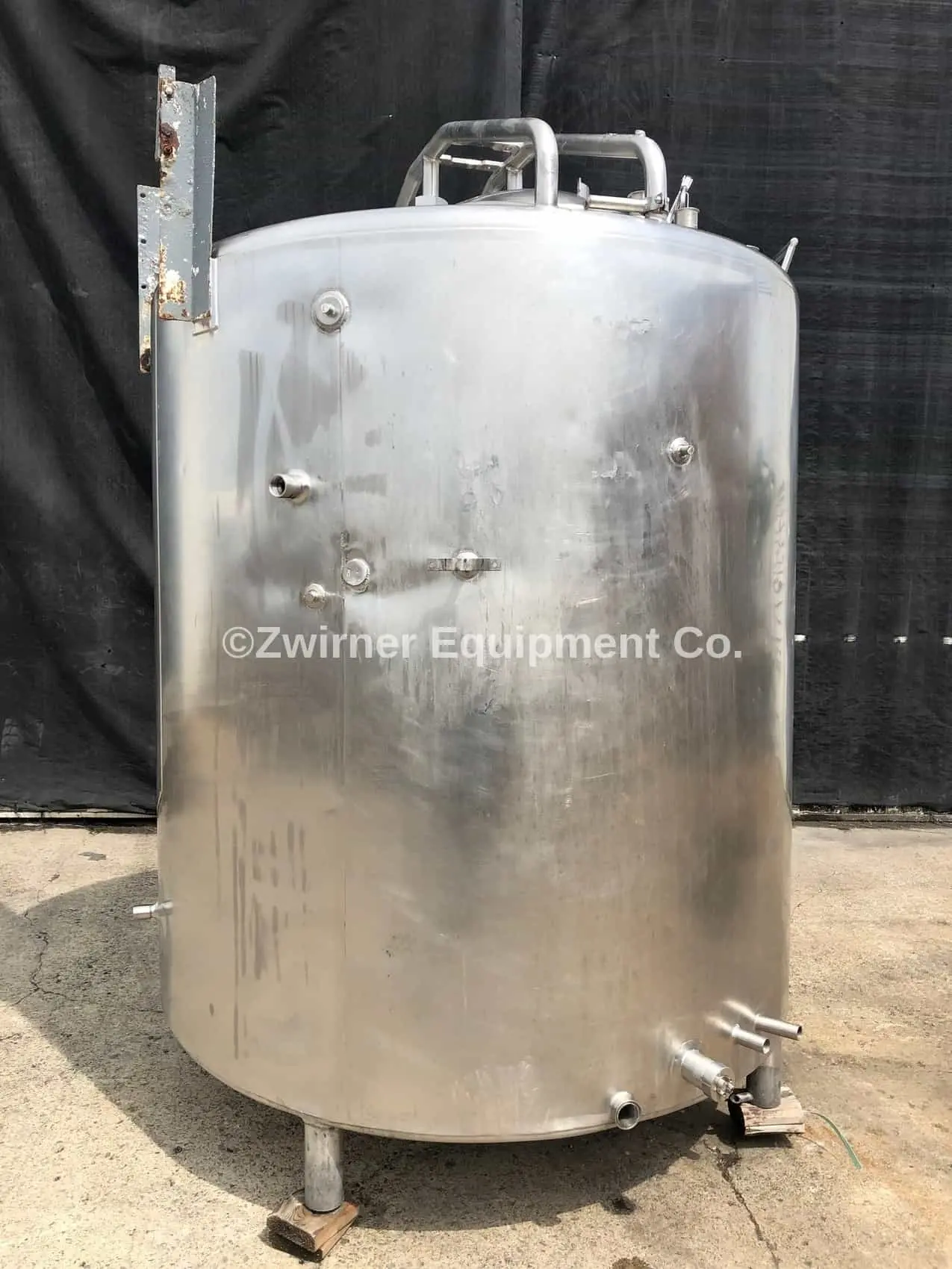 1,000 Gallon Dome Top, Slope Bottom, Pressure Wall Processor