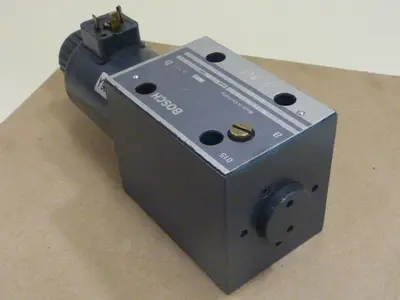 USED BOSCH 0 810 001 909