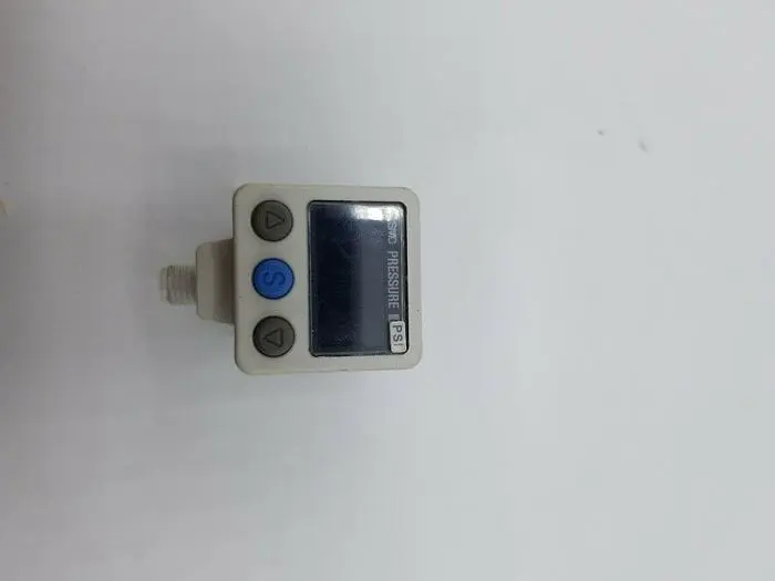 Used SMC DIGITAL PRESSURE SWITCH Relays & Switches Michigan US | ND Industrial Surplus #1208154