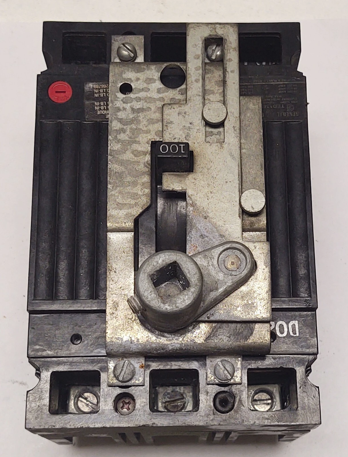 General Electric GE TED136100 3 pole 3PH 100A circuit breaker 600v Disconnect