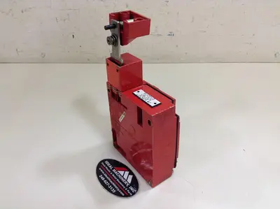 USED TELEMECANIQUE XCS-E