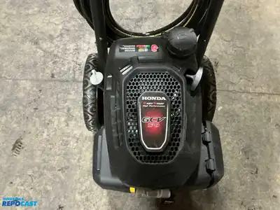 DeWalt 3100 PSI Model DXPW61336 Pressure Washer with Honda GCV170 Motor