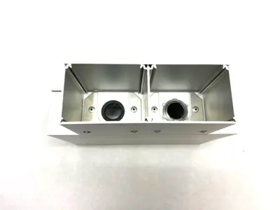 USED HUBBELL METAL RACEWAY TEE FITTING 2-CHANNEL
